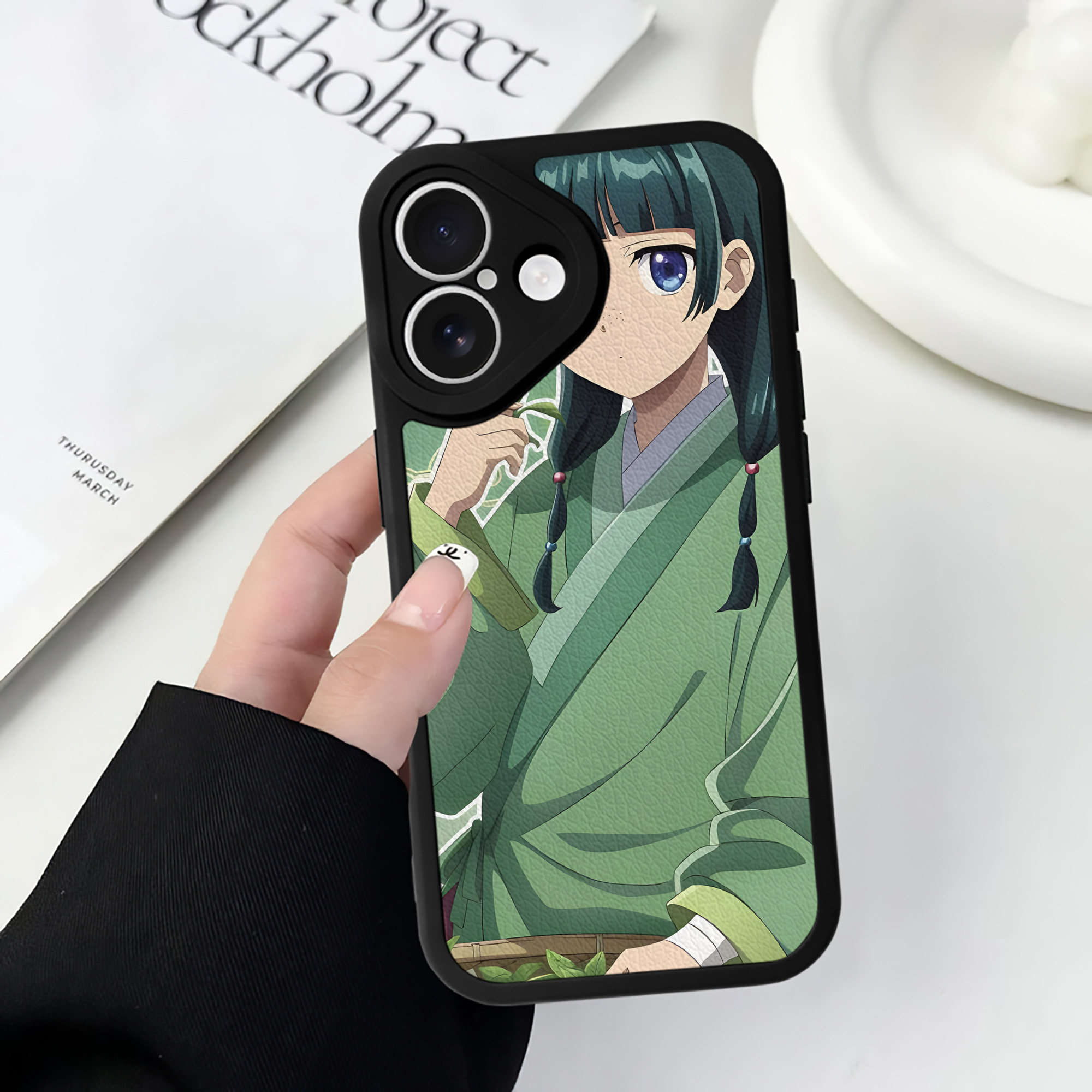 （画像用） 薬屋のひとりごと The Apothecary Diaries 【iPhone 16シリーズ対応】シリコンスマホケース（レザー調） 材質：シリコン